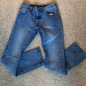 Button up Levi jeans